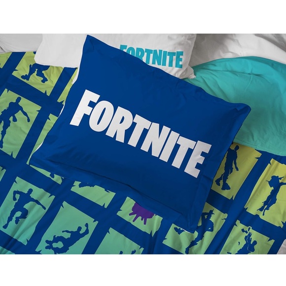 Fortnite Boogie Emote Twin Sheet Set and Reversible Comforter Bedding - Picture 9 of 10